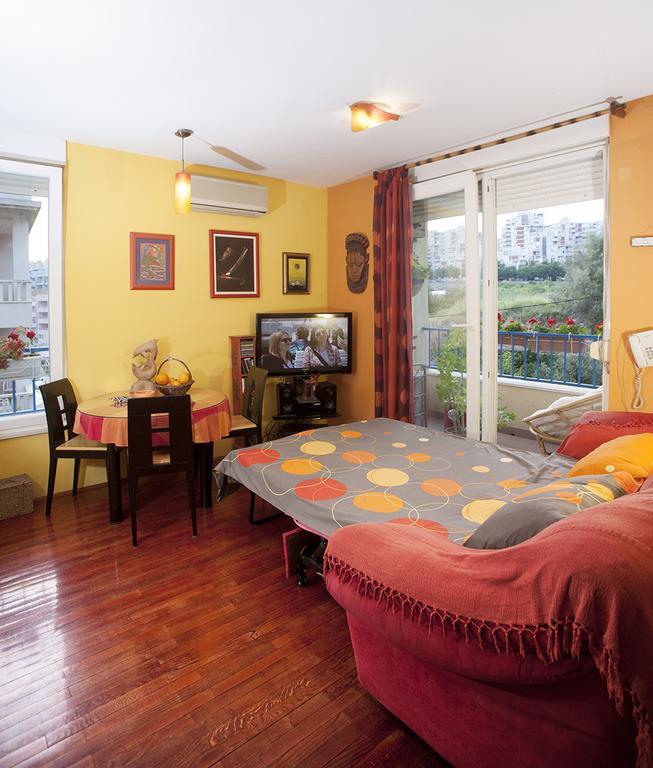Apartment Sunny Yellow - With Balcony And Parking Place, Сплит Стая снимка