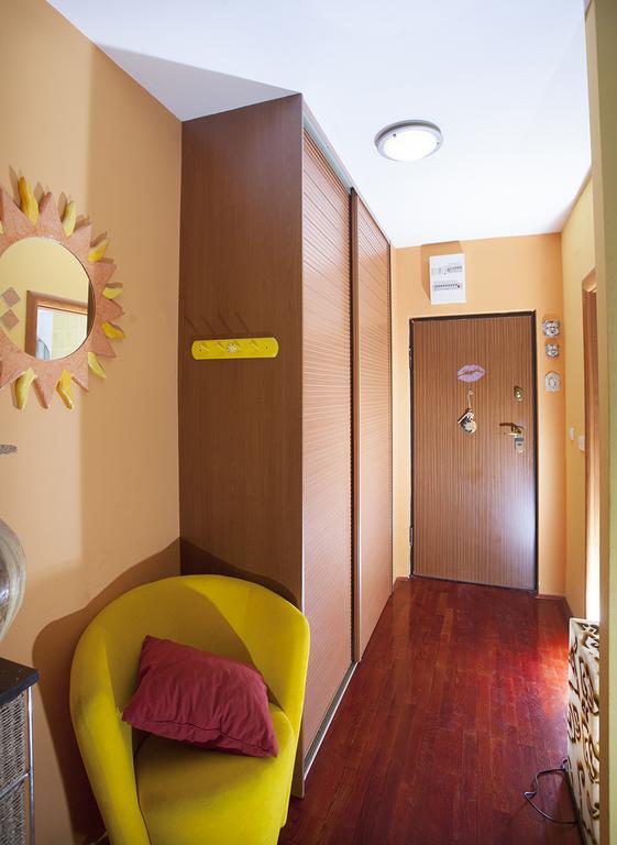 Apartment Sunny Yellow - With Balcony And Parking Place, Сплит Стая снимка
